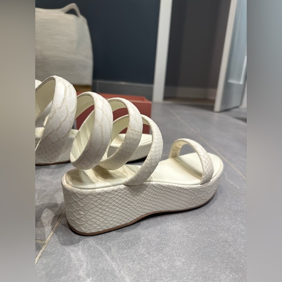 Cult Gaia Gabi snake embossed leather wrap sandals - Picture 4 of 9